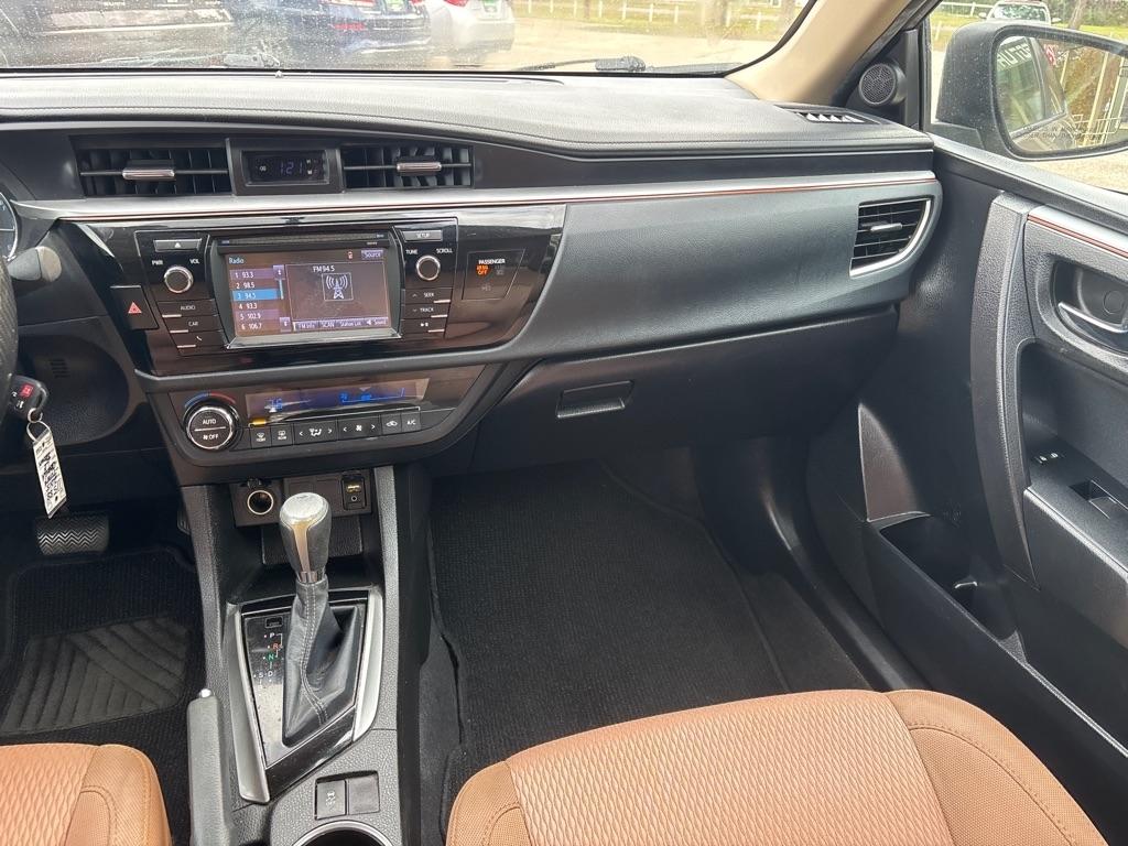 Toyota Corolla LE CVT 2015