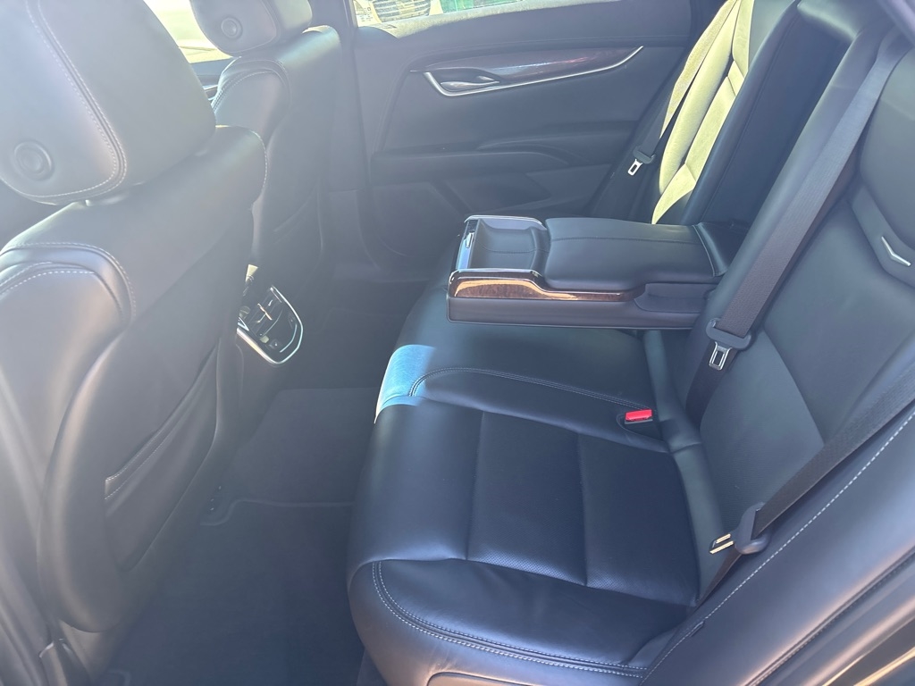 Cadillac XTS Luxury FWD 2016