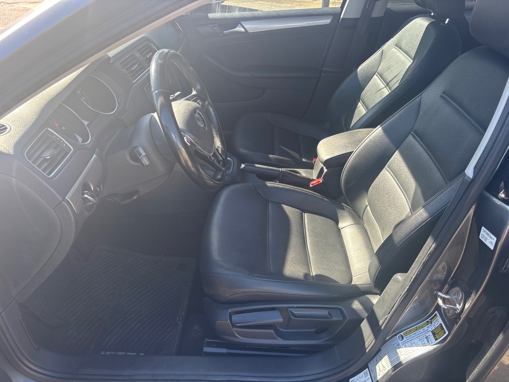 Volkswagen Jetta 1.4T SE 6A 2017