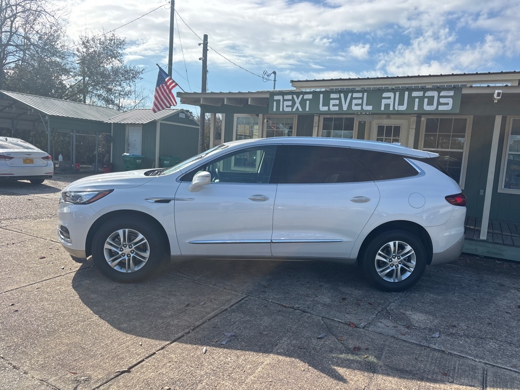 Buick Enclave Essence FWD 2018