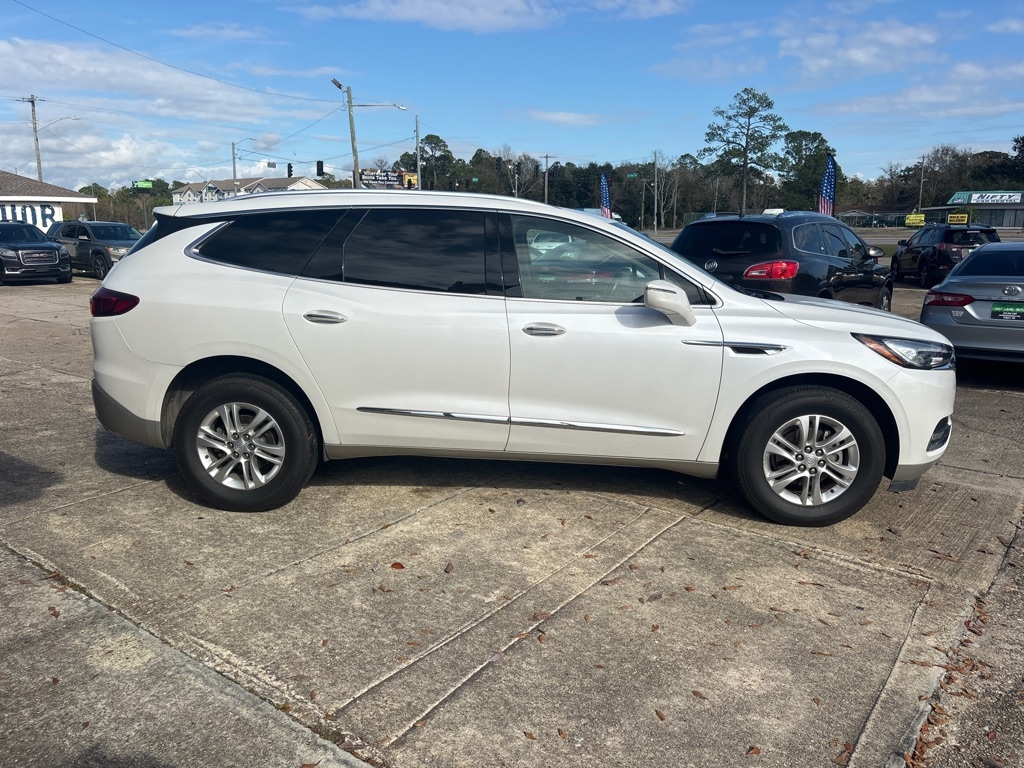 Buick Enclave Essence FWD 2018