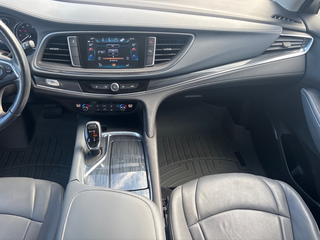 Buick Enclave Essence FWD 2018