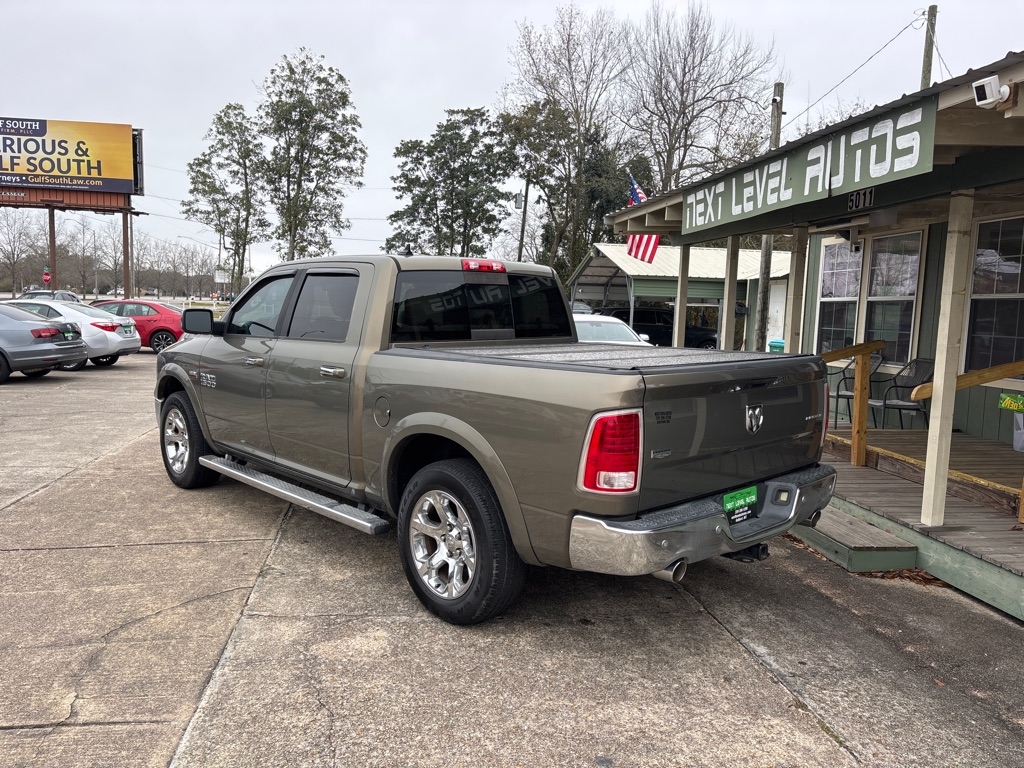 RAM 1500 Laramie Crew Cab SWB 2WD 2014