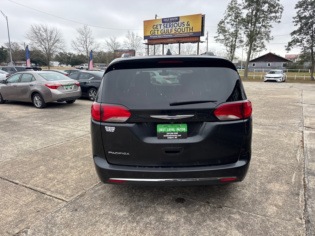 Chrysler Pacifica Touring-L 2020