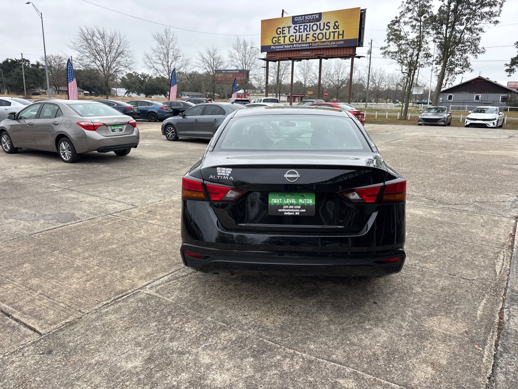 Nissan Altima 2.5 S 2023