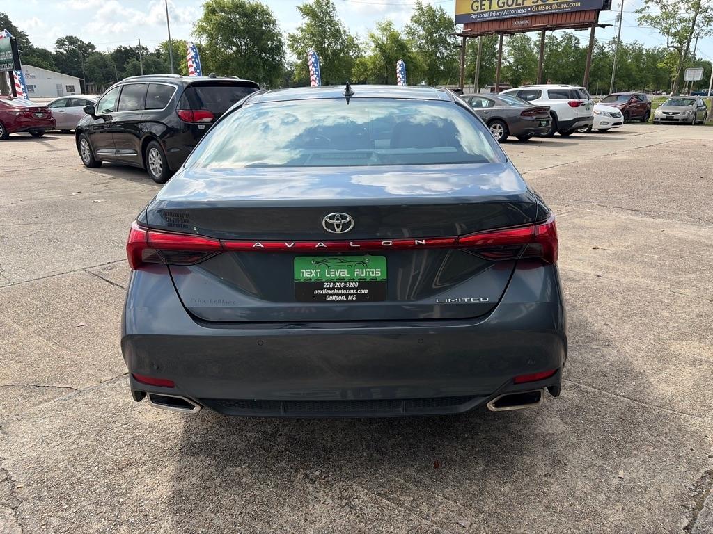 Toyota Avalon Limited 2019