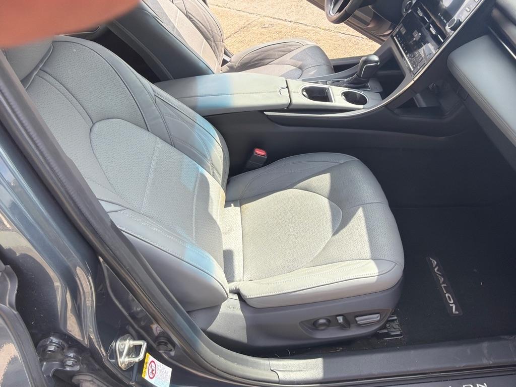 Toyota Avalon Limited 2019