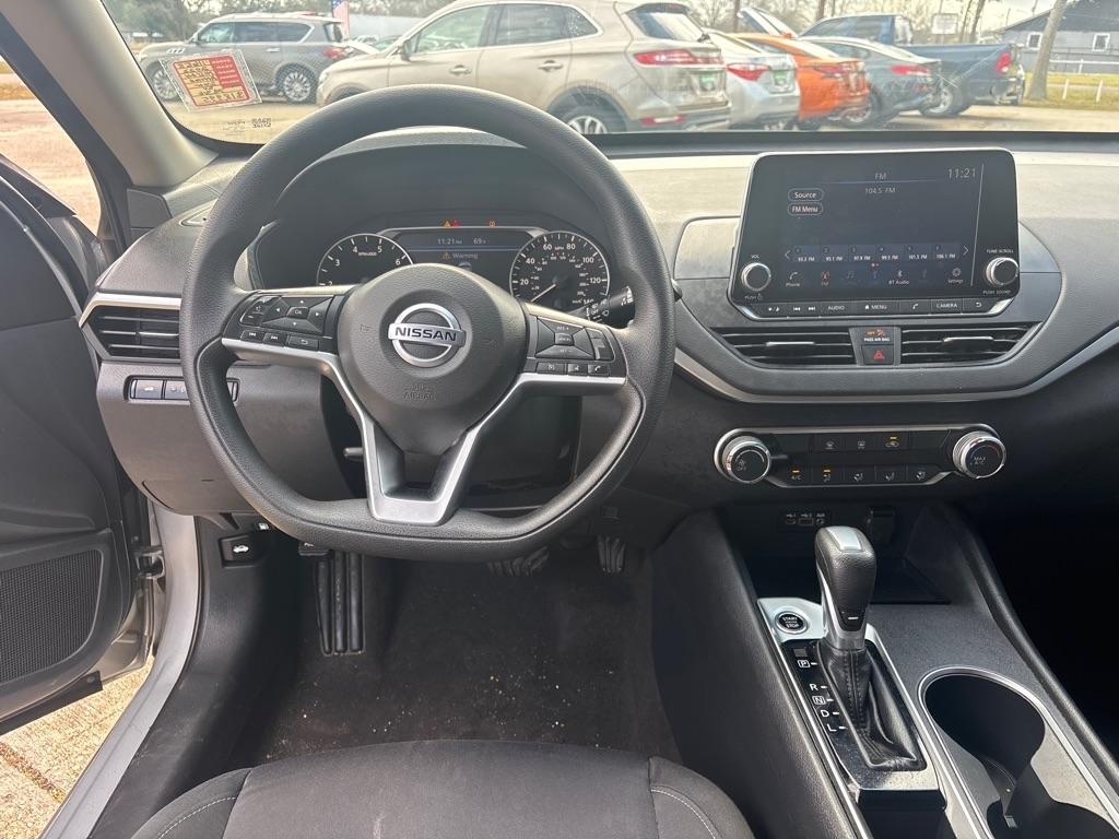 Nissan Altima 2.5 SV 2022