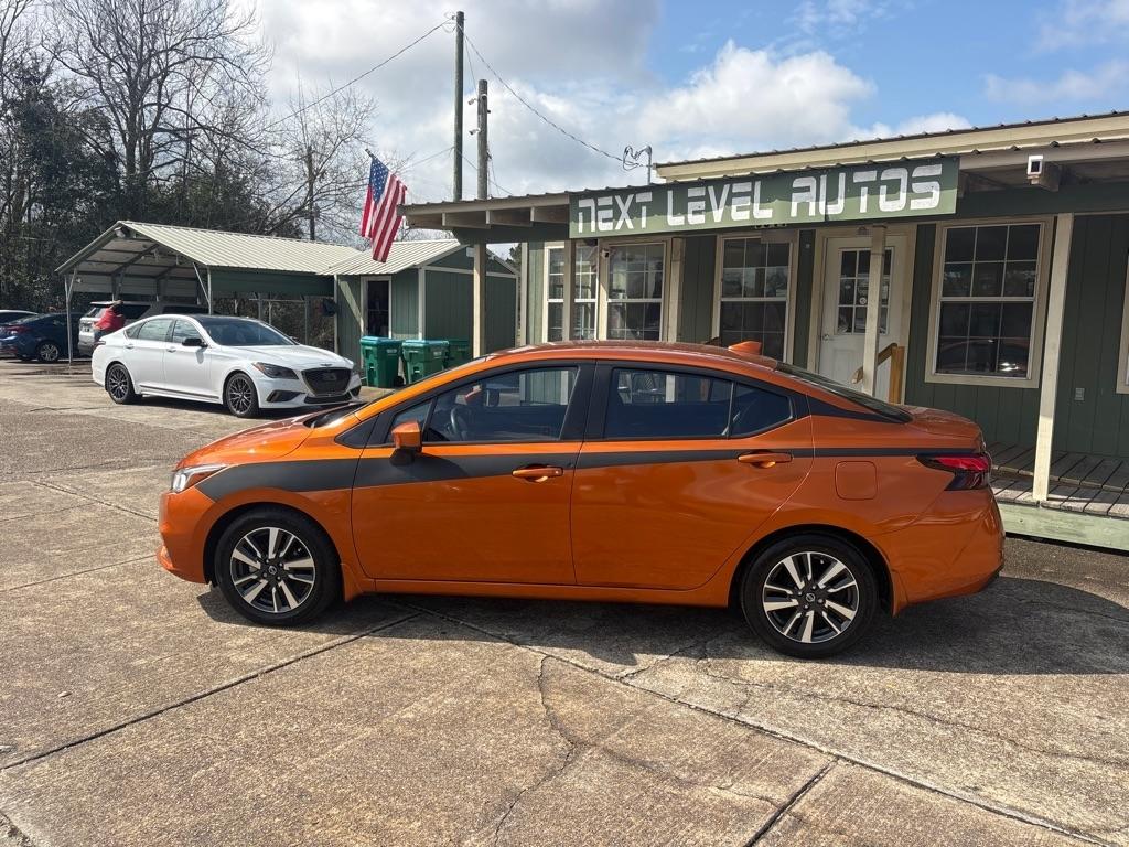 Nissan Versa SV 2022