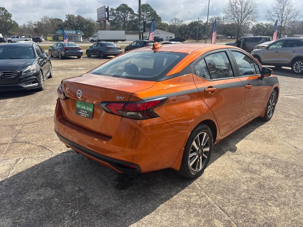 Nissan Versa SV 2022