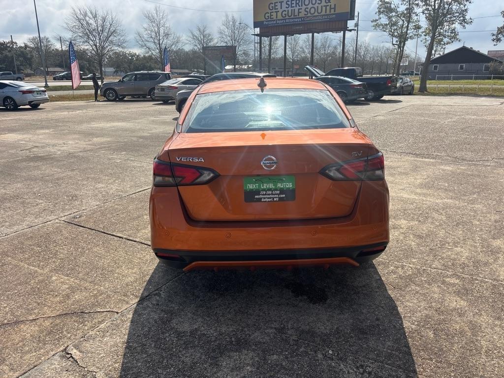 Nissan Versa SV 2022