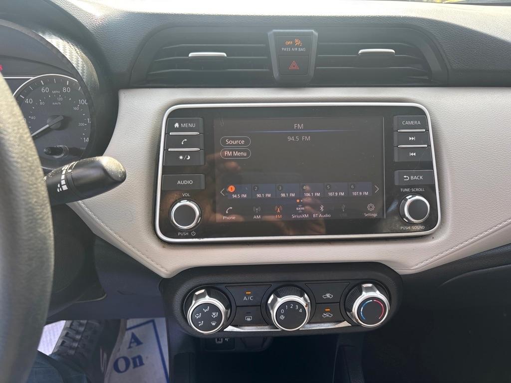 Nissan Versa SV 2022