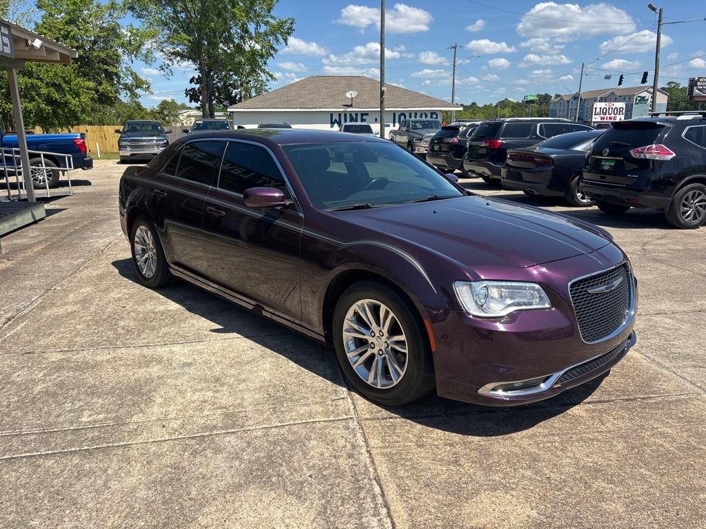 Chrysler 300 Touring 2021