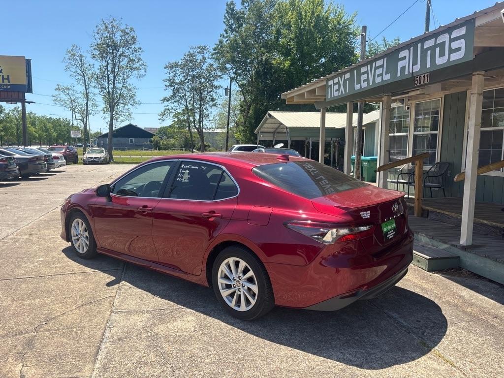 Toyota Camry LE 2021
