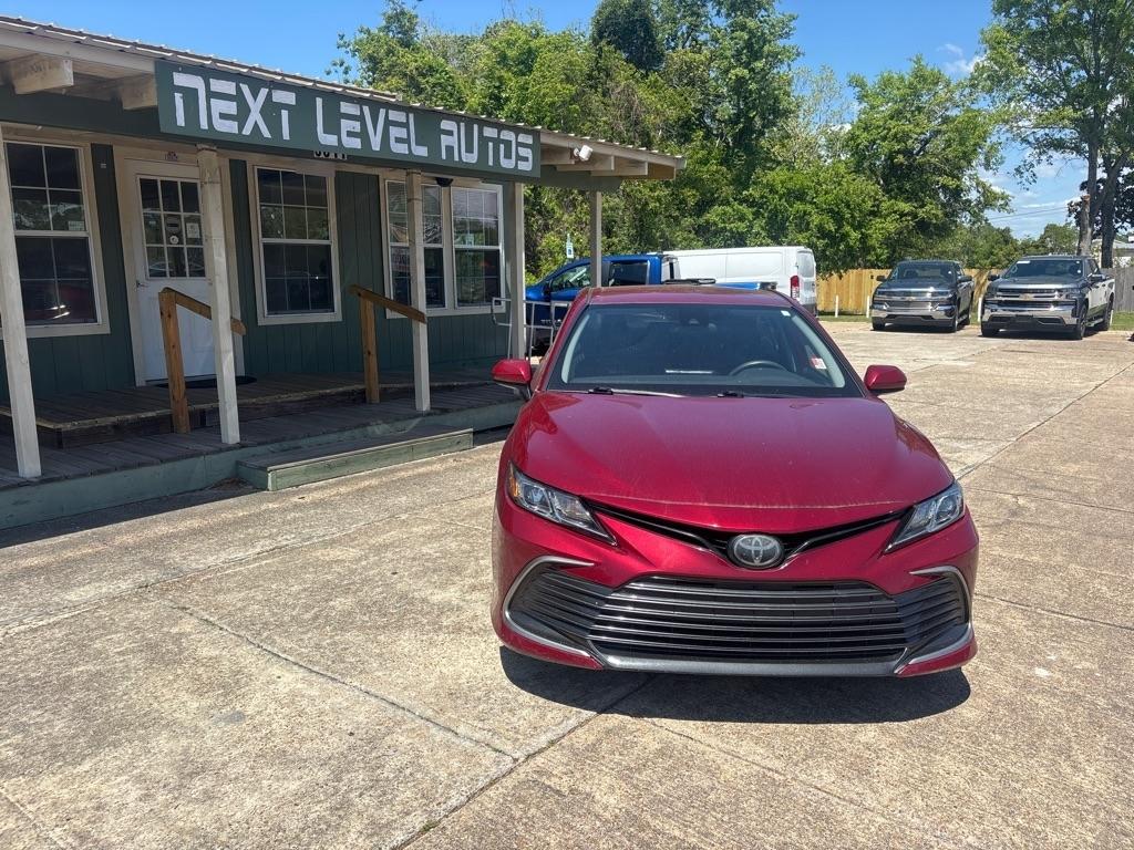 Toyota Camry LE 2021