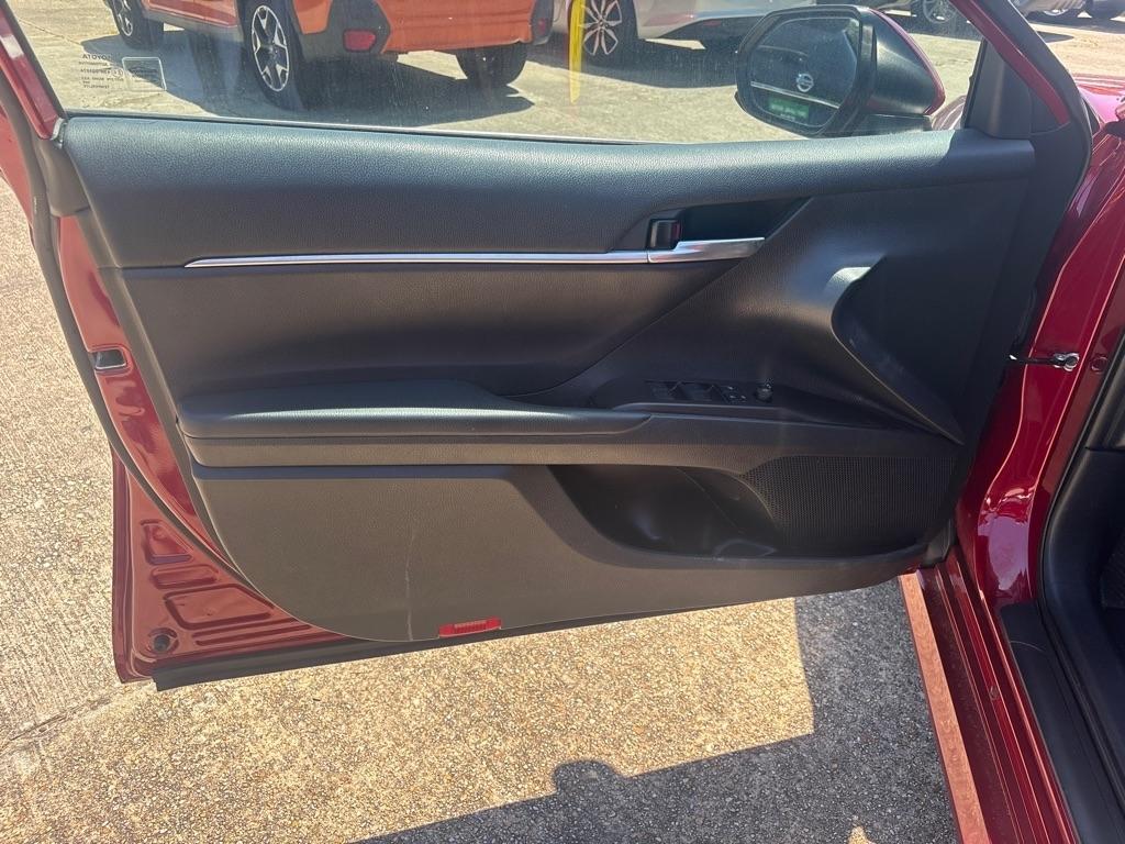 Toyota Camry LE 2021