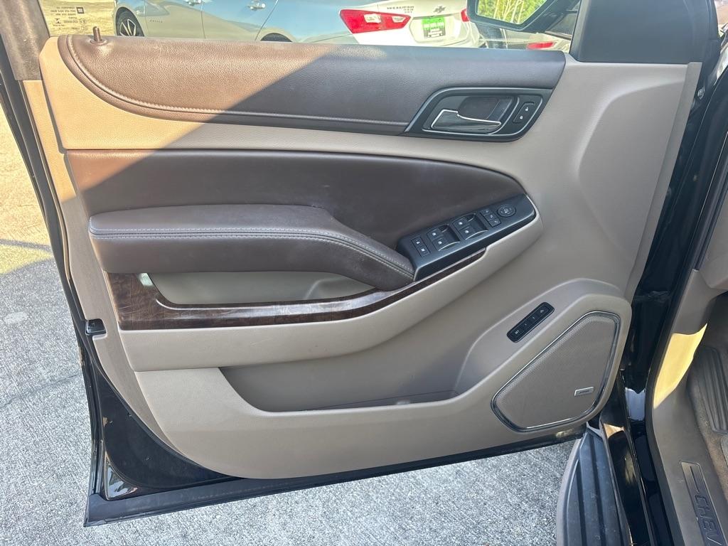 Chevrolet Suburban LT 2WD 2016