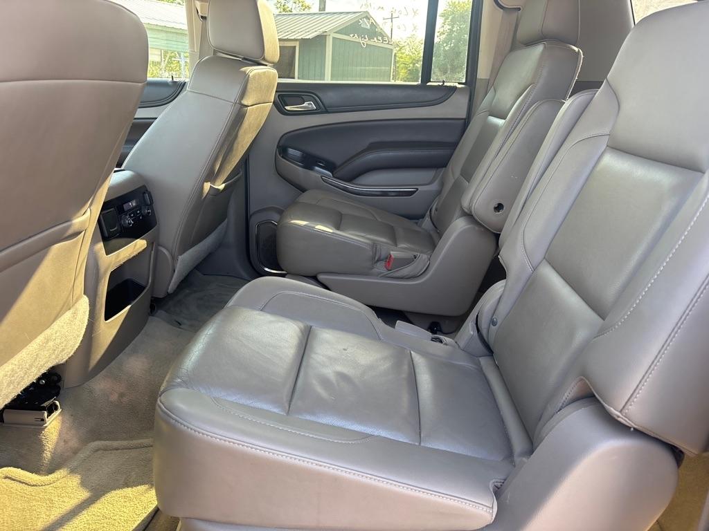 Chevrolet Suburban LT 2WD 2016