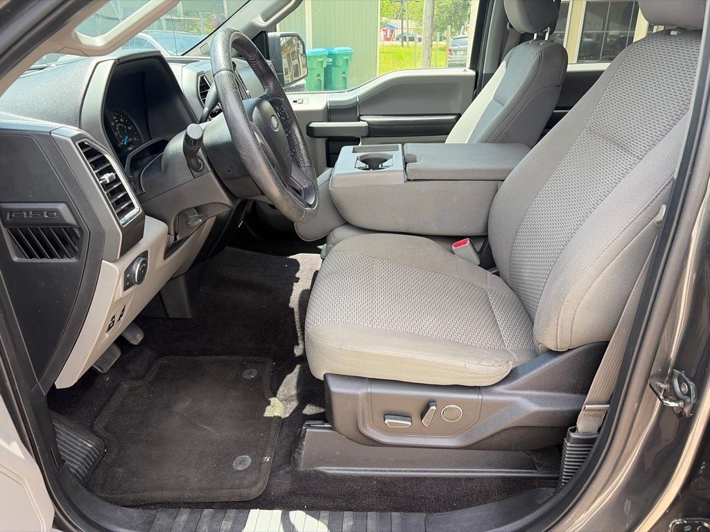Ford F-150 XL SuperCrew 5.5-ft. Bed 2WD 2016