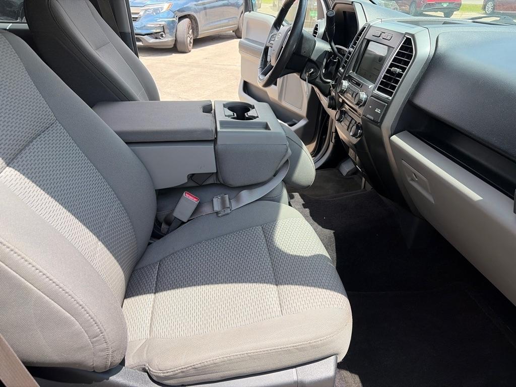 Ford F-150 XL SuperCrew 5.5-ft. Bed 2WD 2016