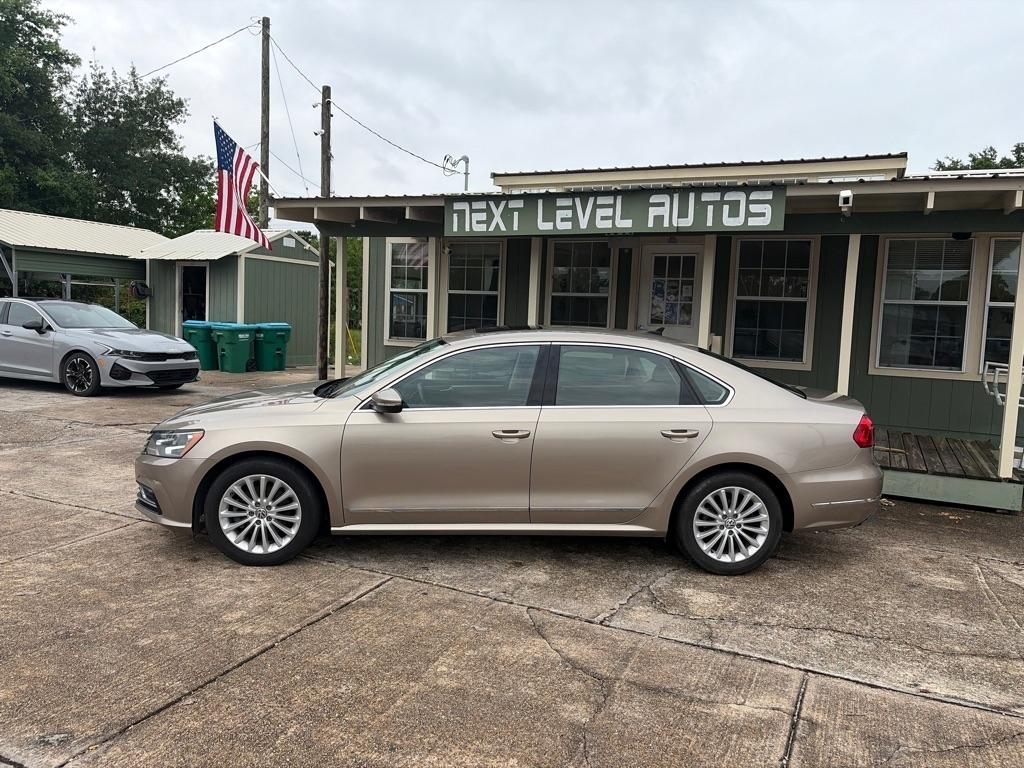 Volkswagen Passat SE 6A 2016