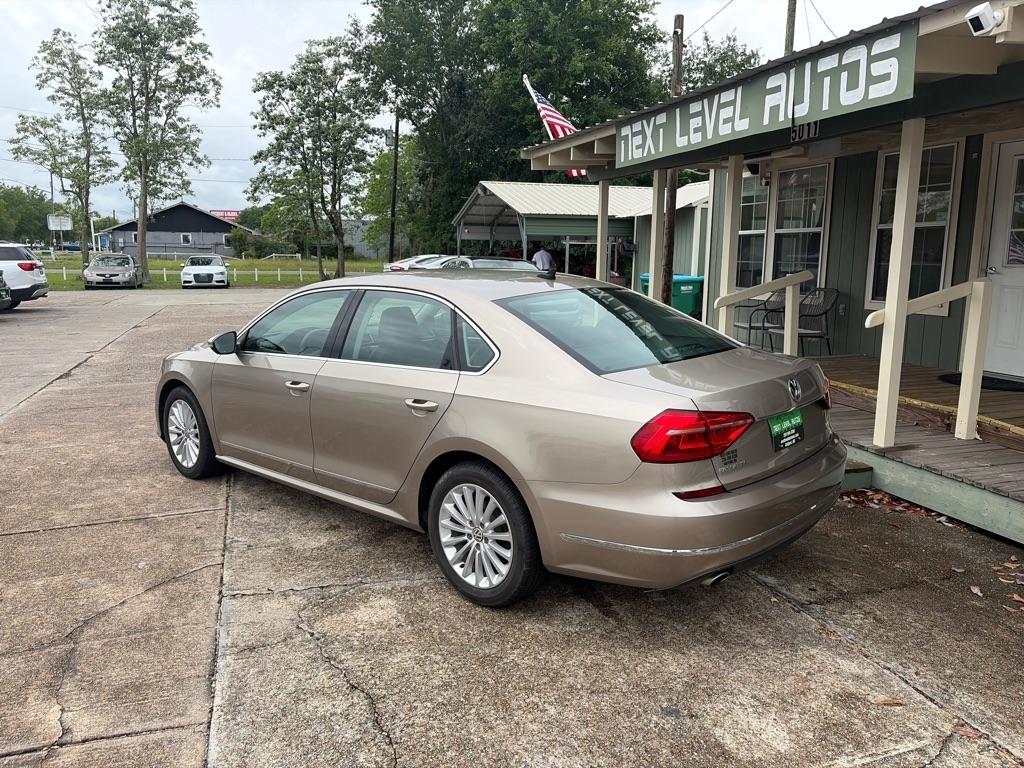Volkswagen Passat SE 6A 2016