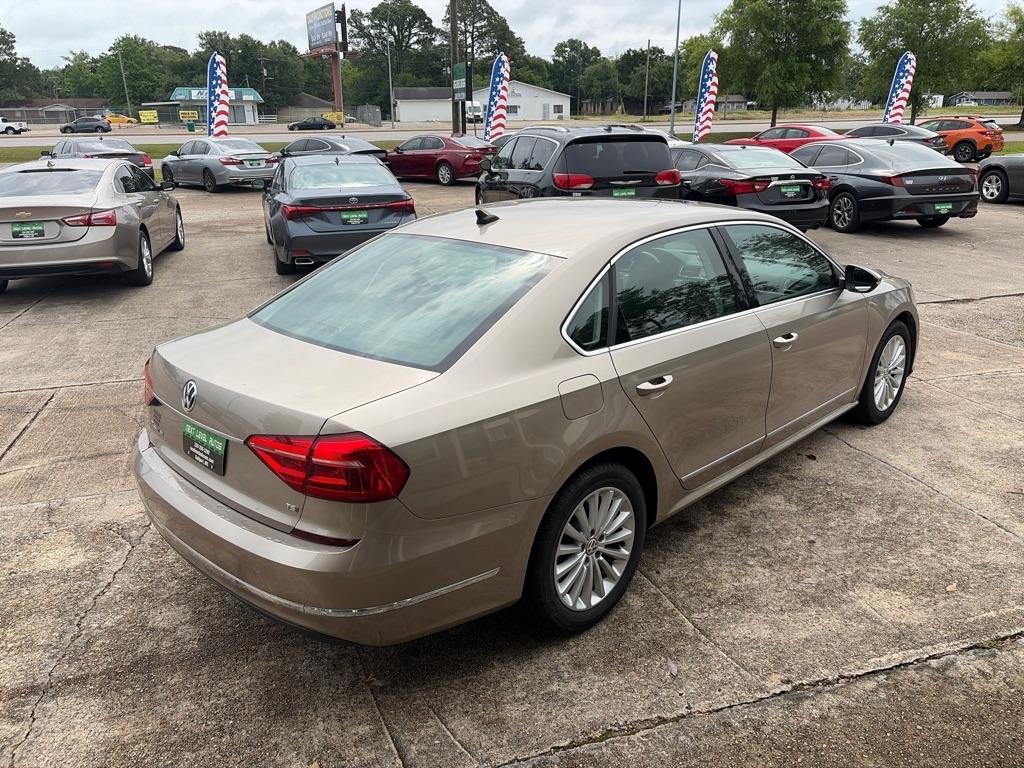 Volkswagen Passat SE 6A 2016