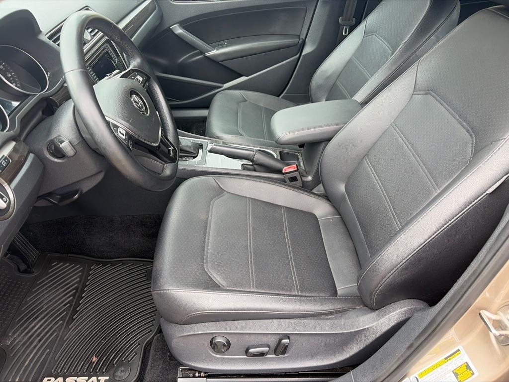 Volkswagen Passat SE 6A 2016