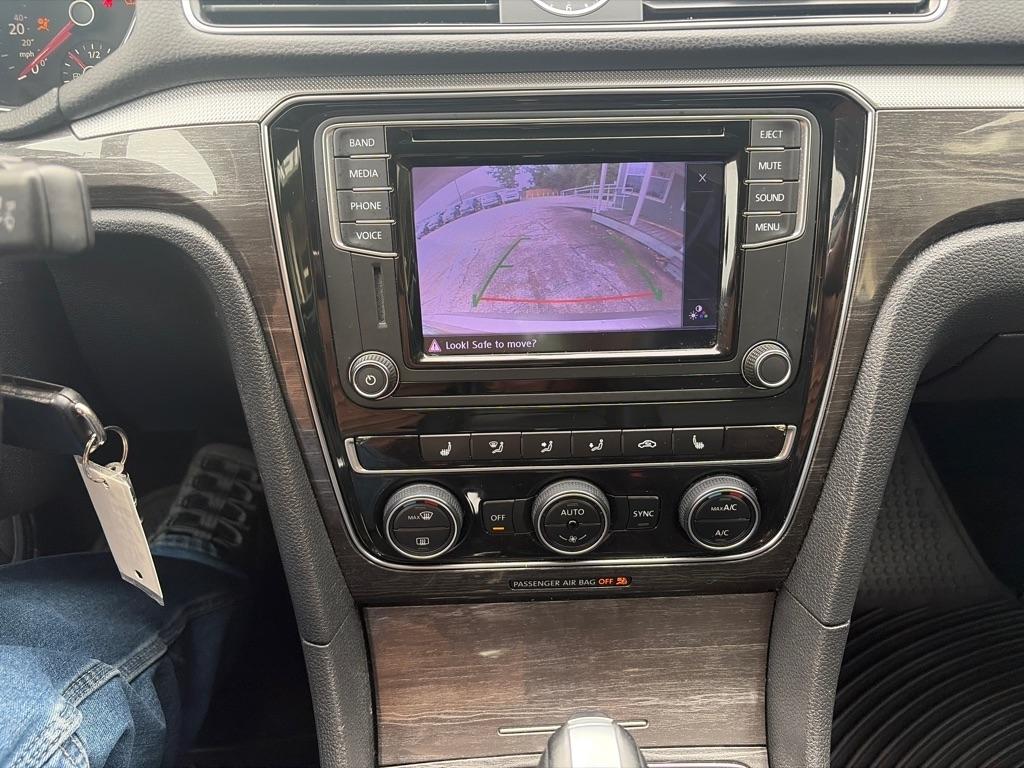 Volkswagen Passat SE 6A 2016