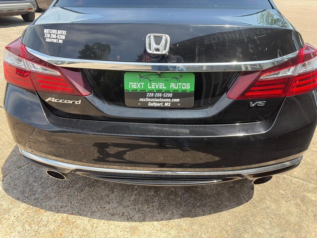 Honda Accord EX-L Sedan V6 6-Spd AT 2017