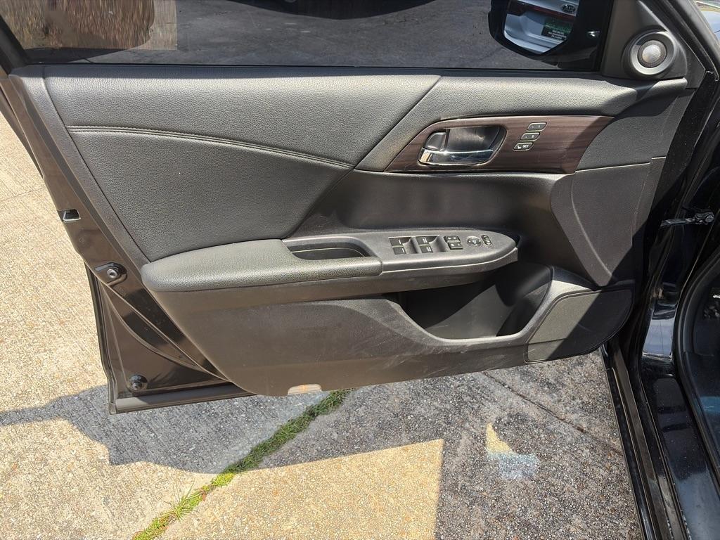 Honda Accord EX-L Sedan V6 6-Spd AT 2017