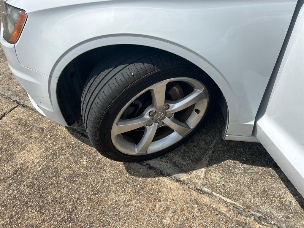 Audi A3 4dr Sdn FWD 1.8T Premium 2015
