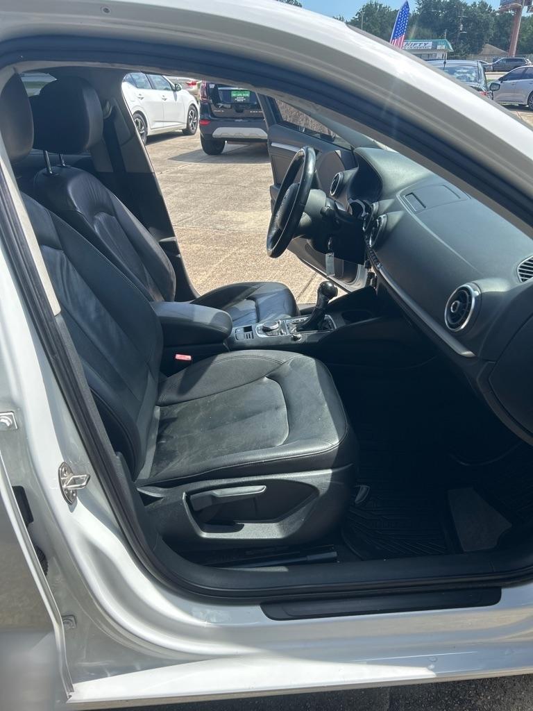 Audi A3 4dr Sdn FWD 1.8T Premium 2015