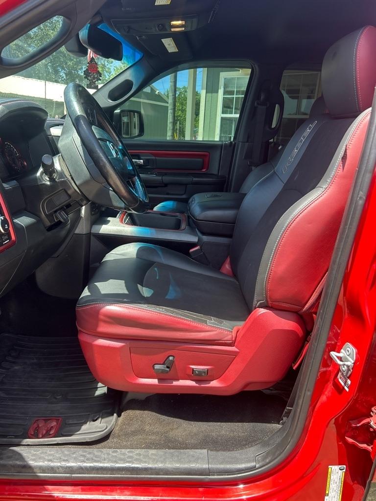 RAM 1500 Rebel Crew Cab SWB 4WD 2016