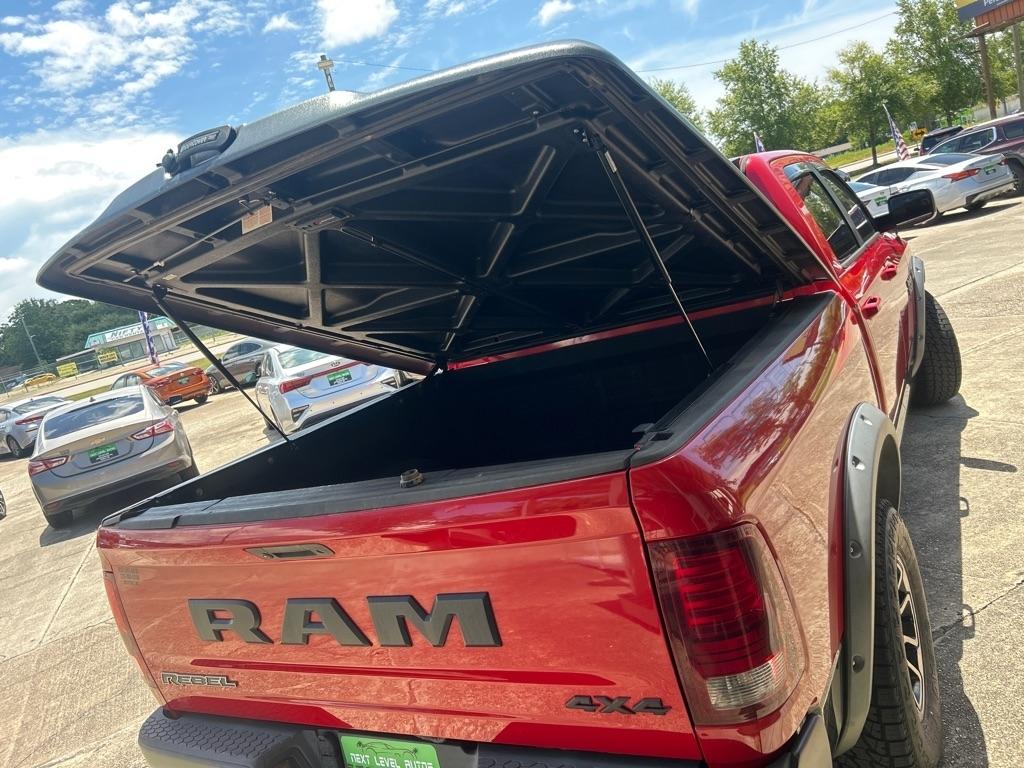 RAM 1500 Rebel Crew Cab SWB 4WD 2016