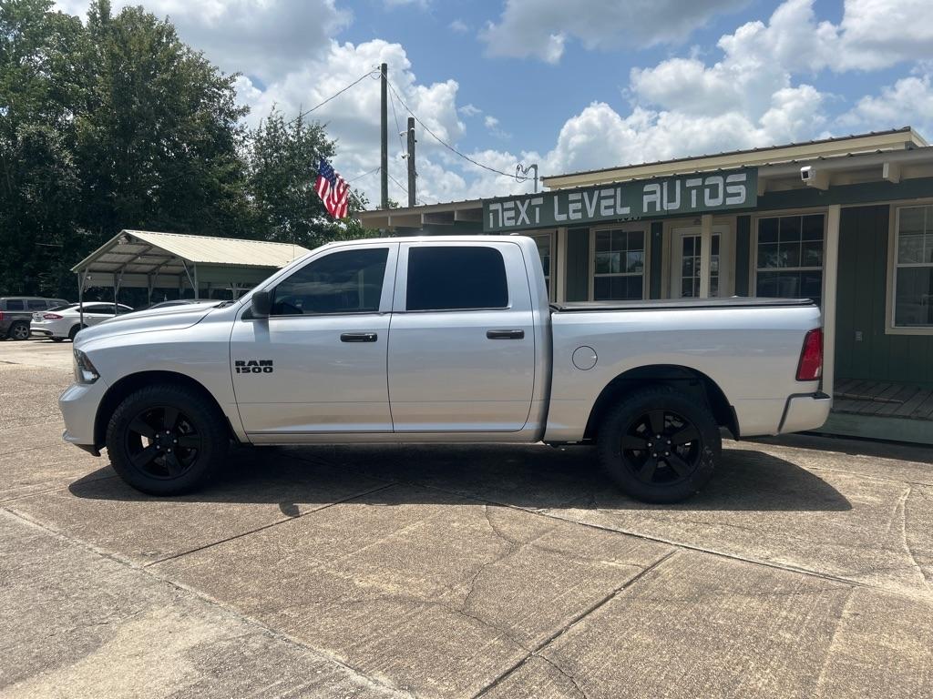 RAM 1500 Tradesman Crew Cab SWB 2WD 2018