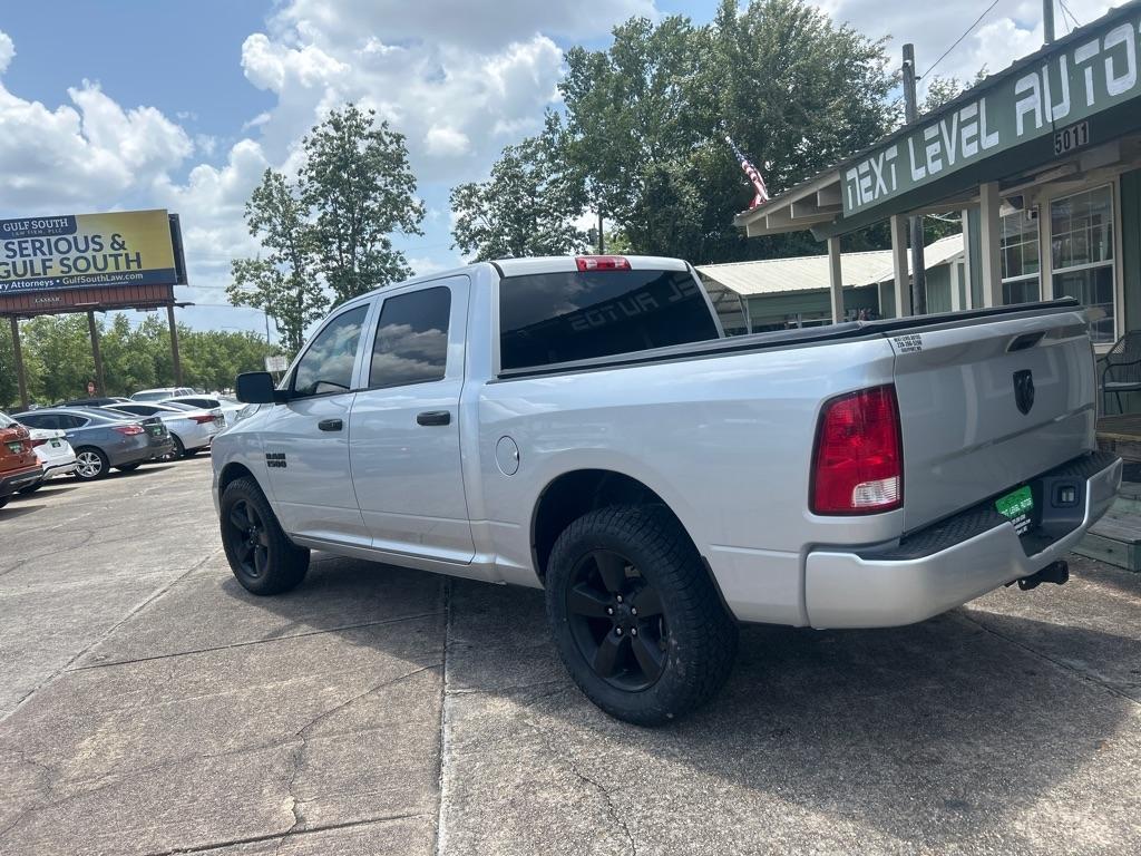 RAM 1500 Tradesman Crew Cab SWB 2WD 2018