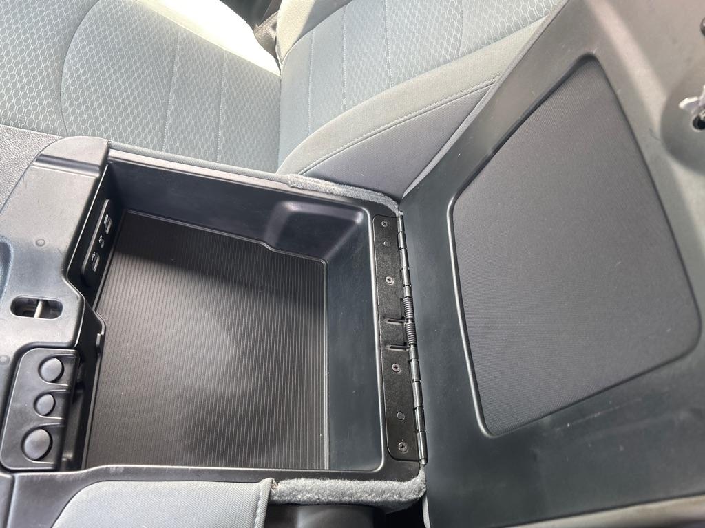 RAM 1500 Tradesman Crew Cab SWB 2WD 2018