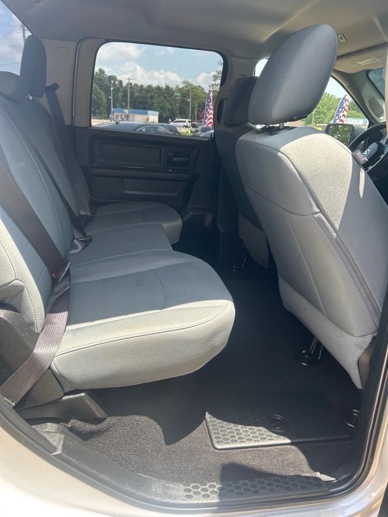 RAM 1500 Tradesman Crew Cab SWB 2WD 2018