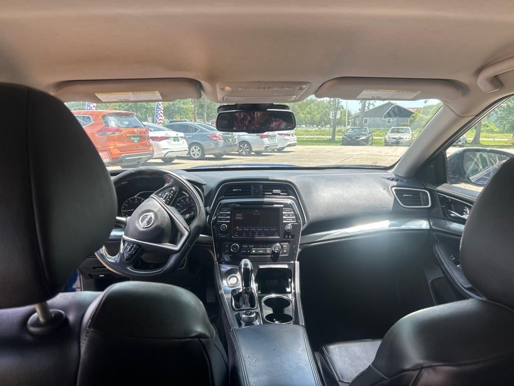 Nissan Maxima 3.5 SV 2023