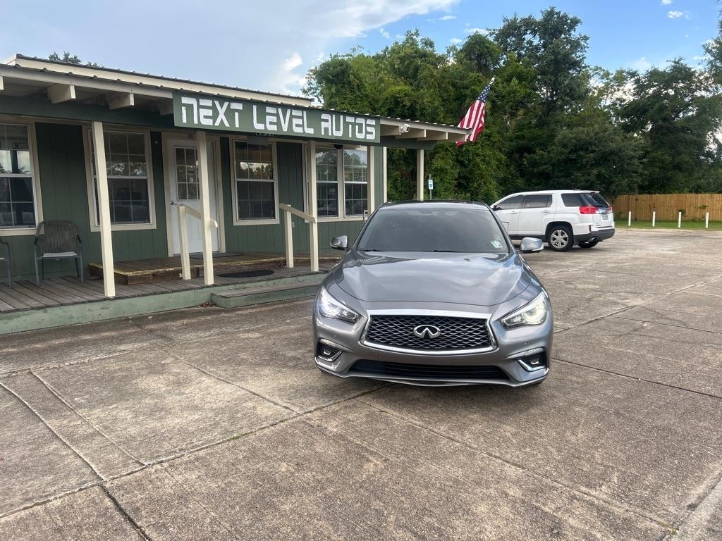 Infiniti Q50 3.0t LUXE 2021