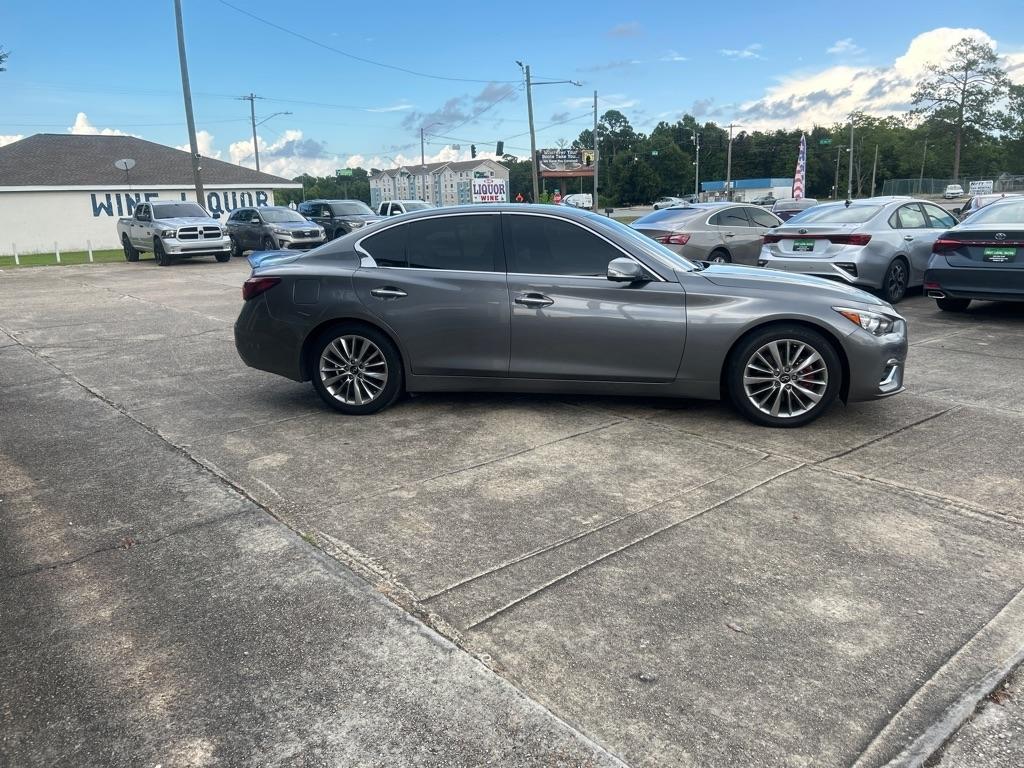 Infiniti Q50 3.0t LUXE 2021