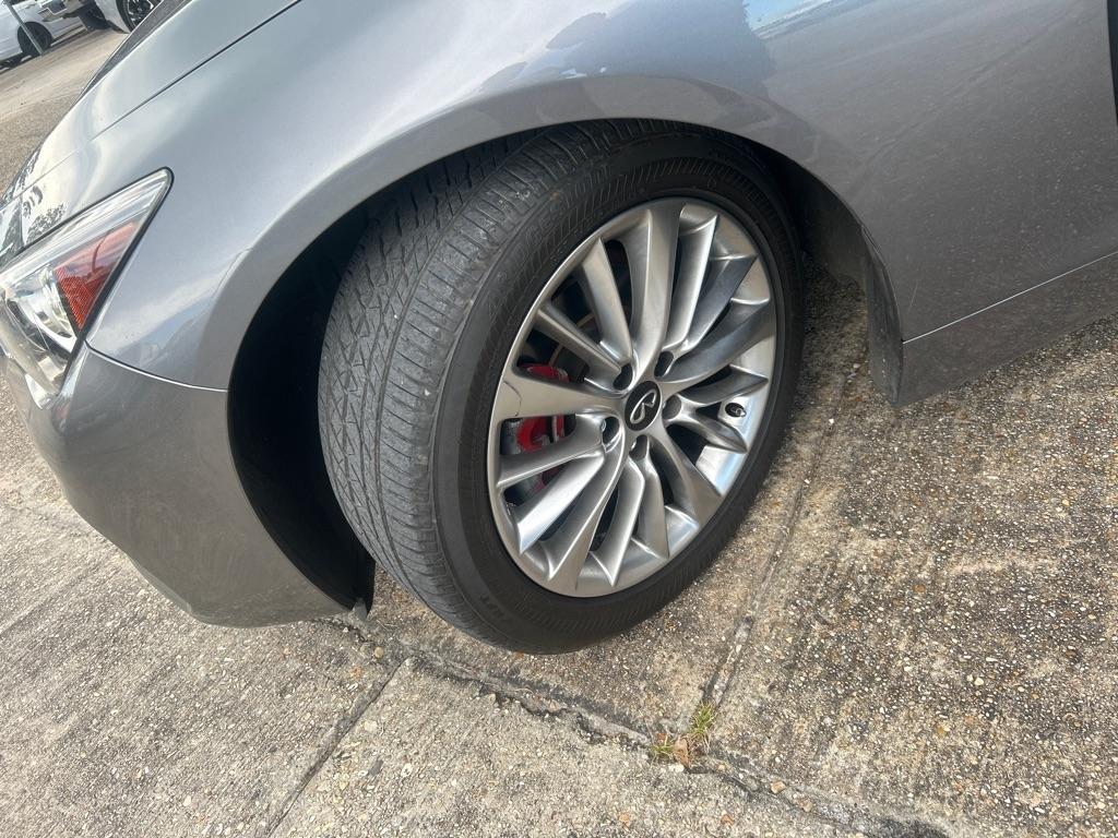 Infiniti Q50 3.0t LUXE 2021