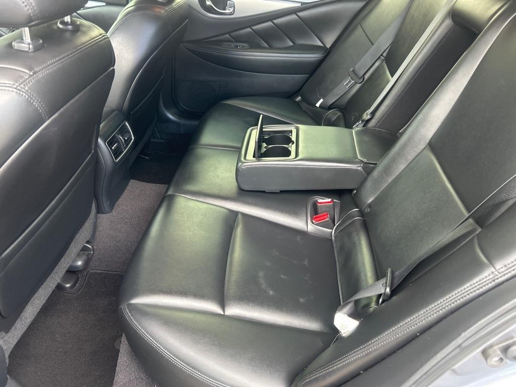 Infiniti Q50 3.0t LUXE 2021