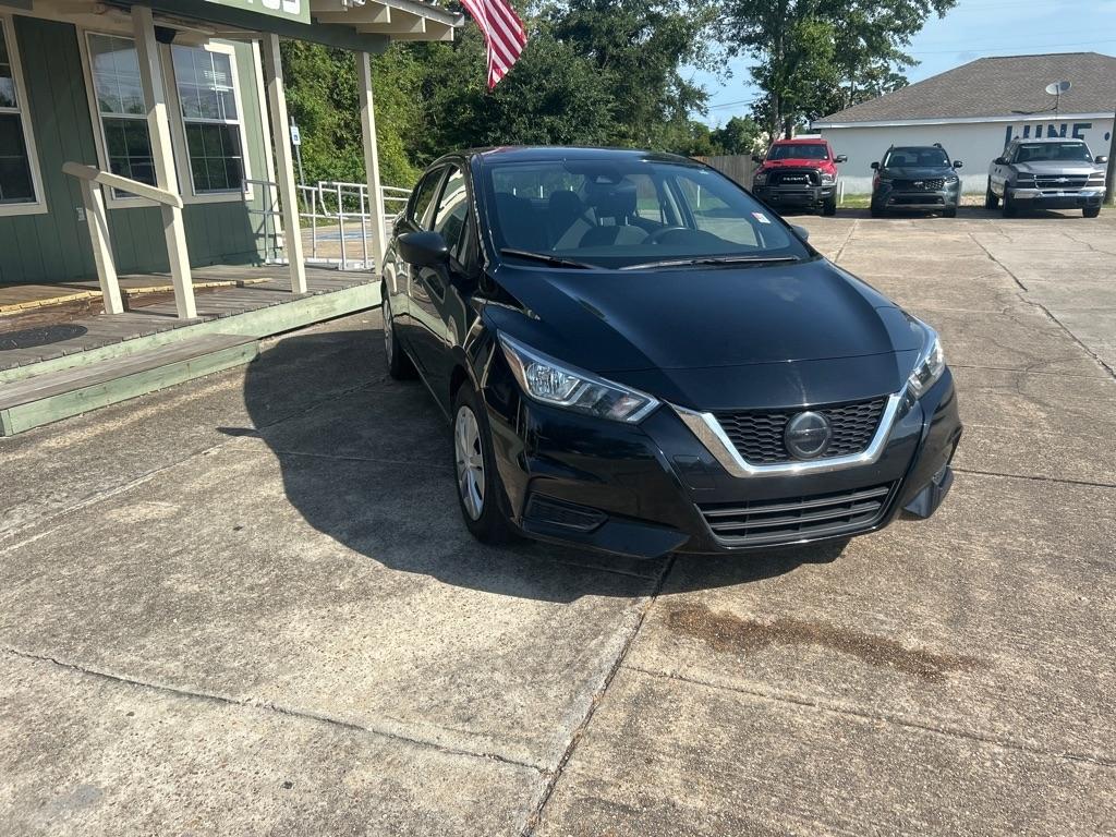 Nissan Versa S CVT 2020