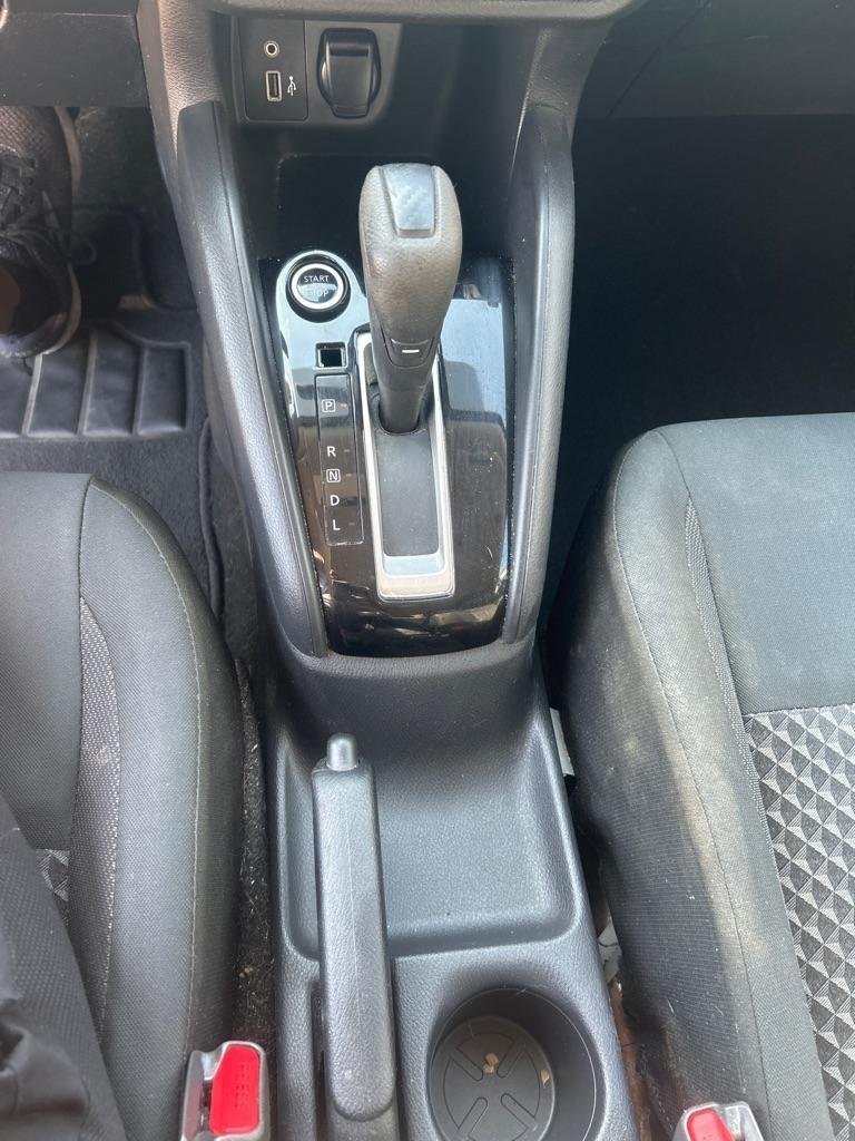 Nissan Versa S CVT 2020