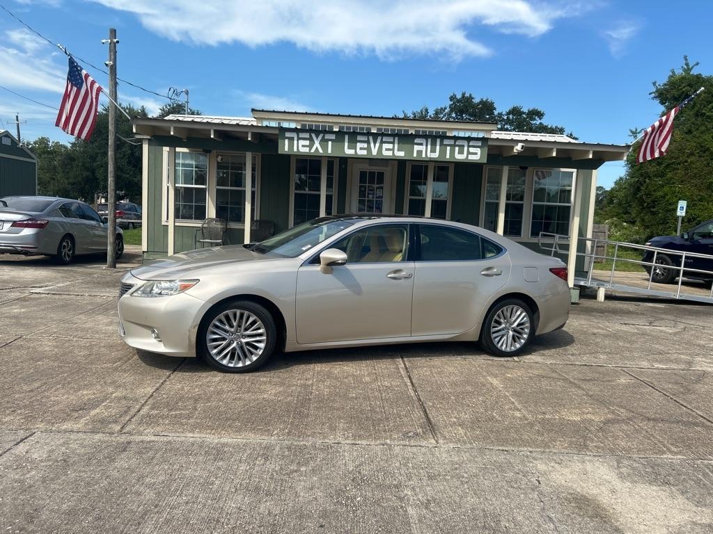 Lexus ES 350 4dr Sdn 2015