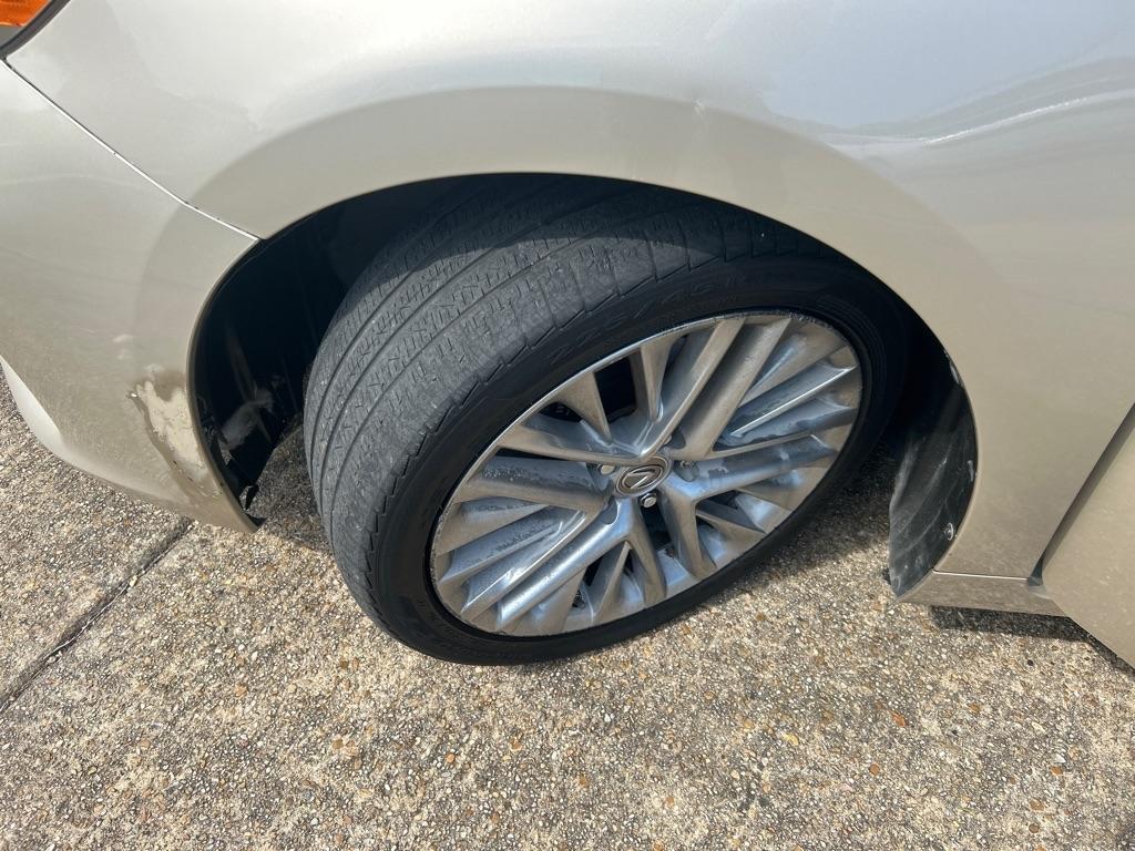 Lexus ES 350 4dr Sdn 2015