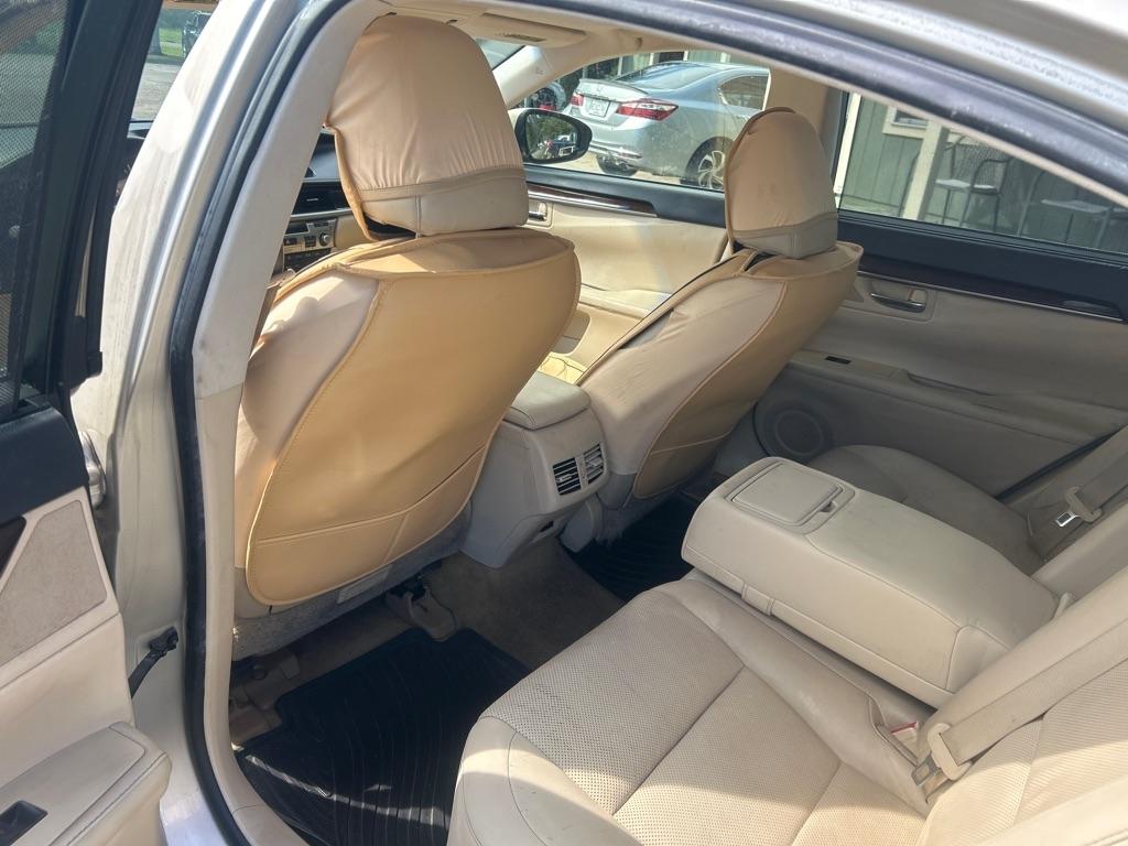 Lexus ES 350 4dr Sdn 2015
