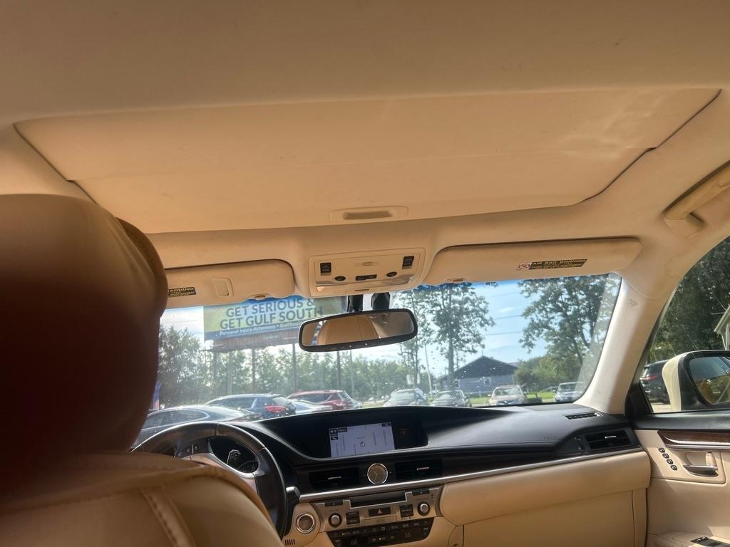 Lexus ES 350 4dr Sdn 2015